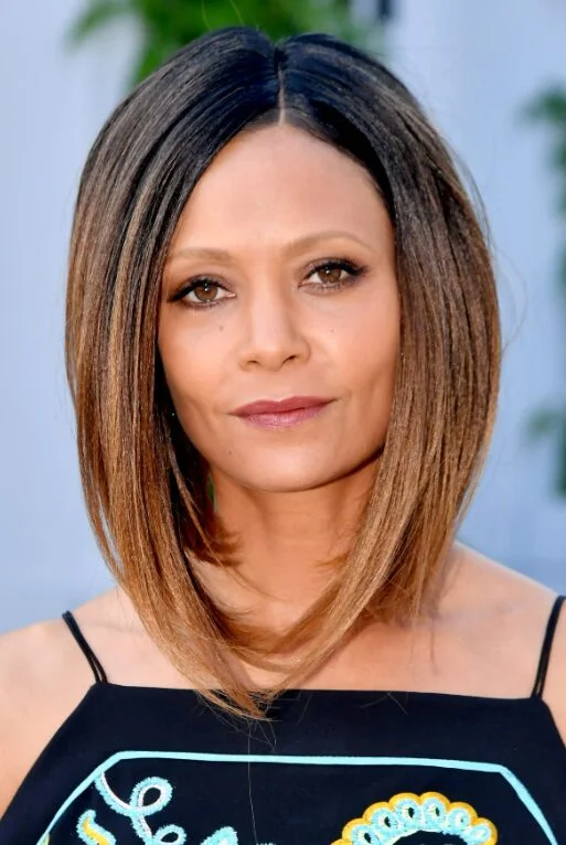 Caramel sleek lob haircut with blunt ends for thin hair