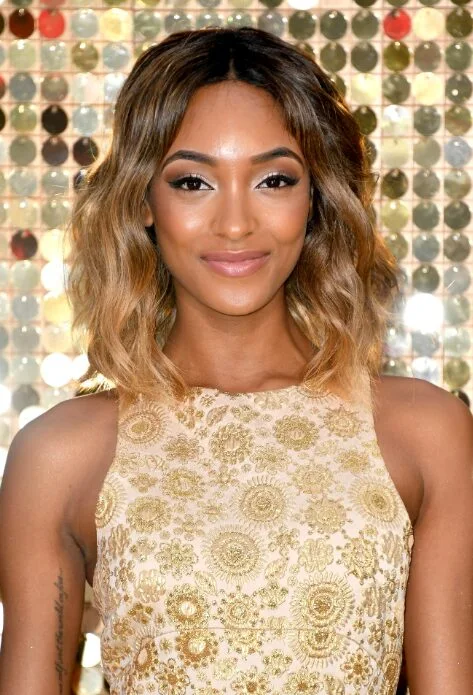 Blonde rooted lob haircut with soft volume for thin hair