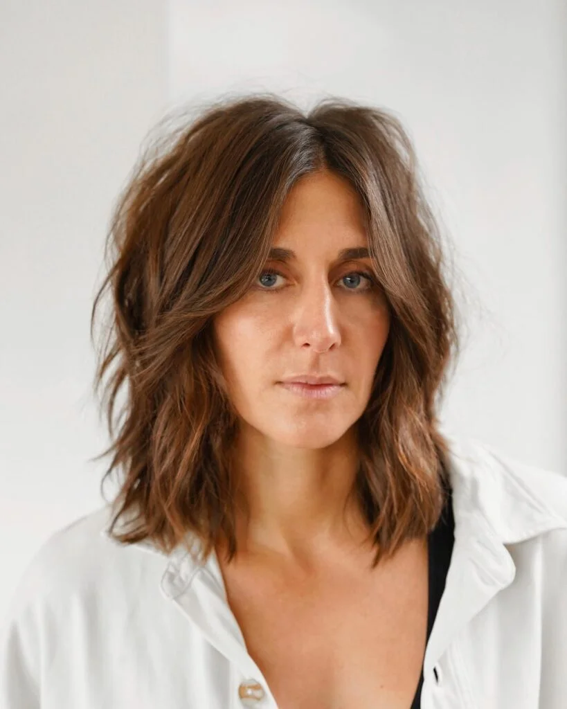 Brunette airy layered lob for thick hair