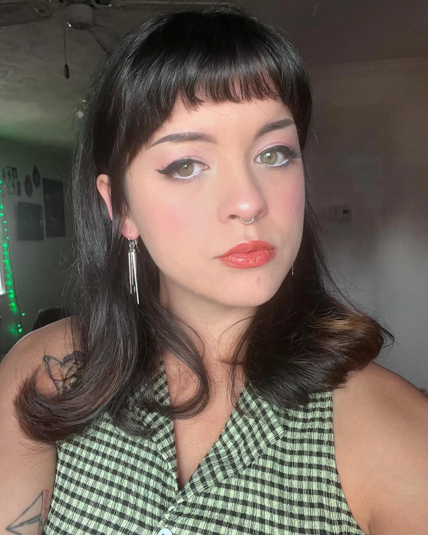 lob straight brunette lob with micro fringe shown as a thin hairstyles round face idea